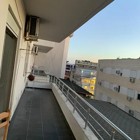 Private Flat Artur